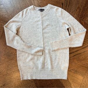 Women’s Crewneck Sweater in Light Gray